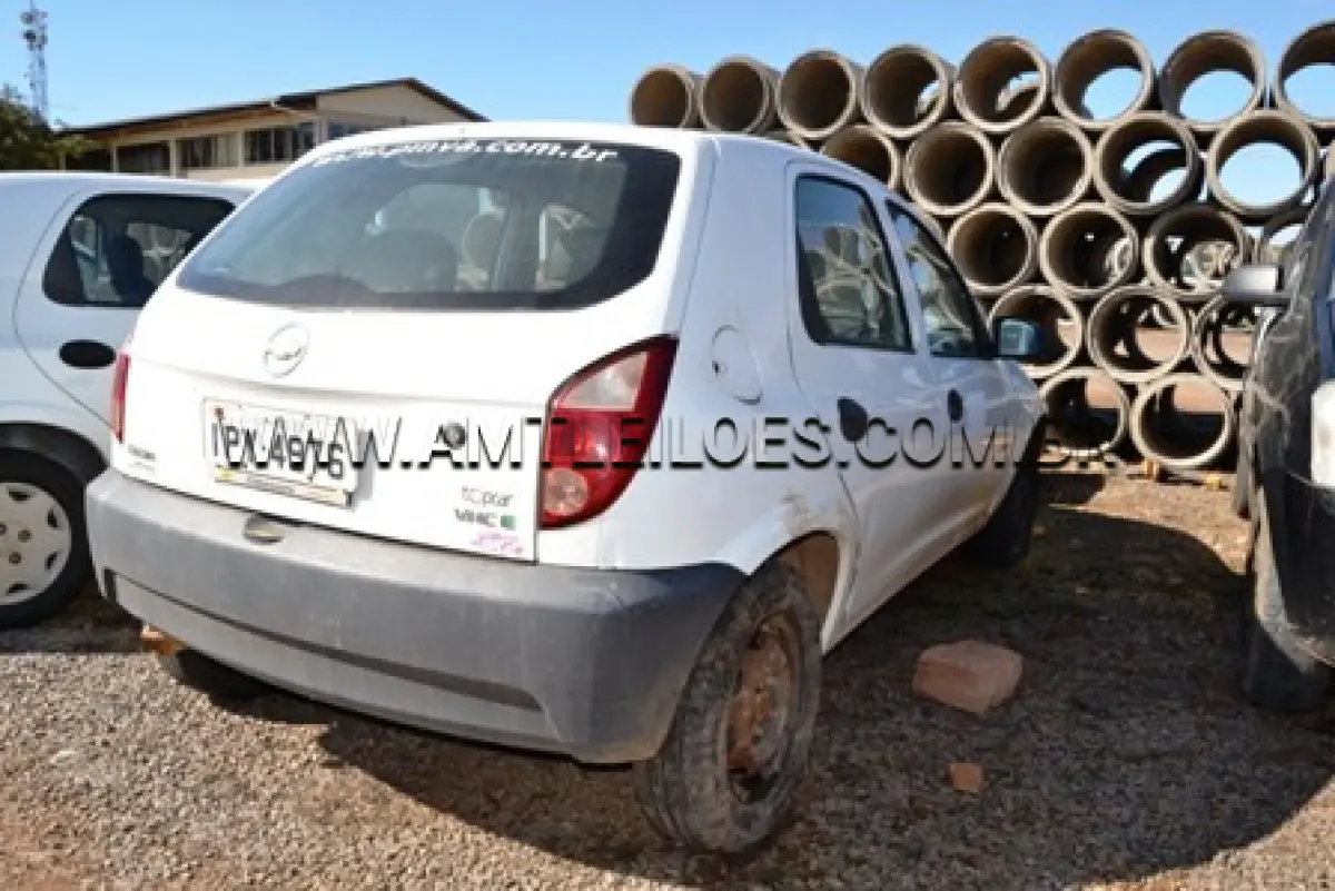 LOTE 016 - Automóvel Celta, Marca GM, modelo 4 portas Life, ano de fabricação 2009, modelo 2010, chassi nº 9BGRZ4810AG139820, cor branca, Placa IPY 4976
