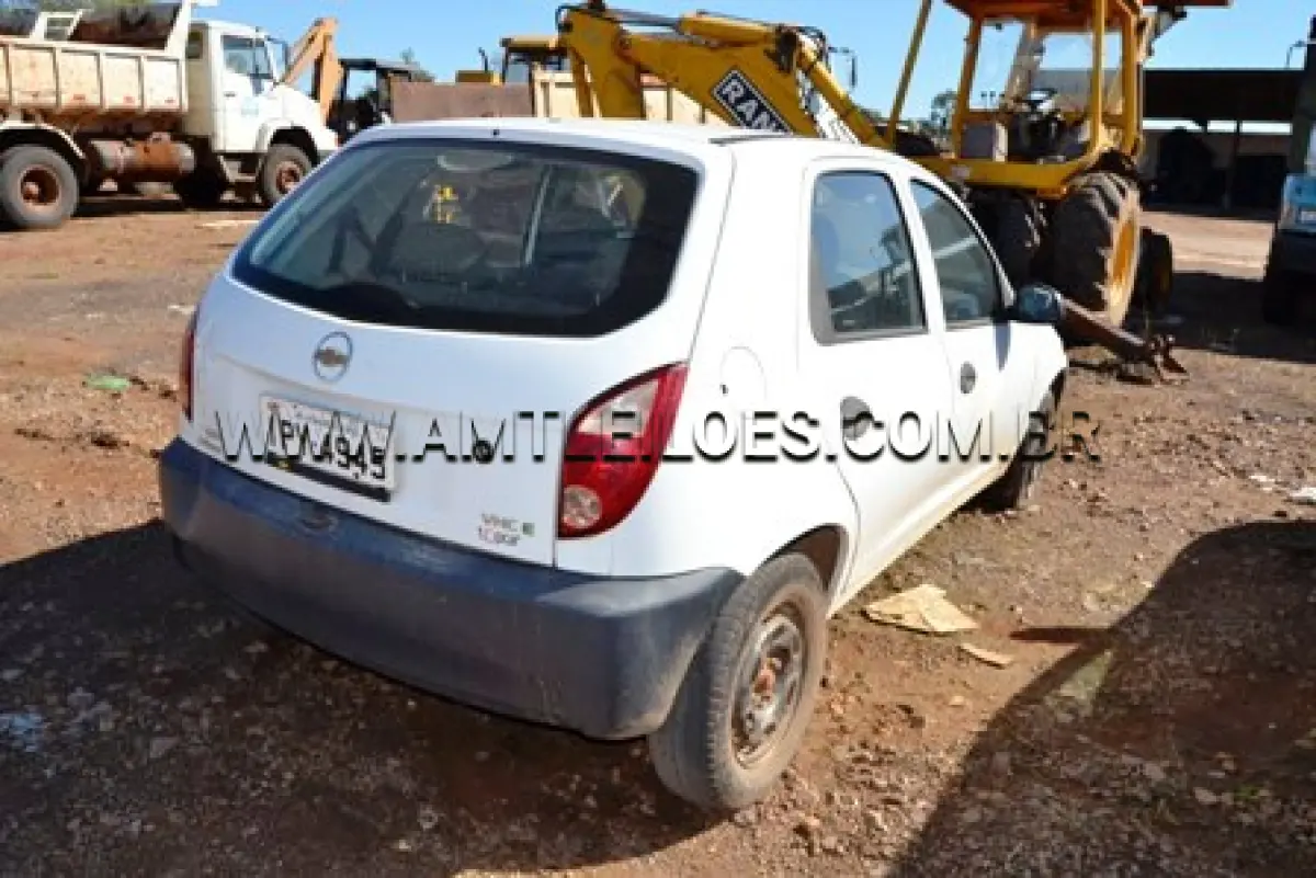 LOTE 015 - Automóvel Celta, Marca GM, modelo 4 portas Life, ano de fabricação 2009, modelo 2010, chassi nº 9BGRZ4810AG140059, cor branca, Placa IPY 4945