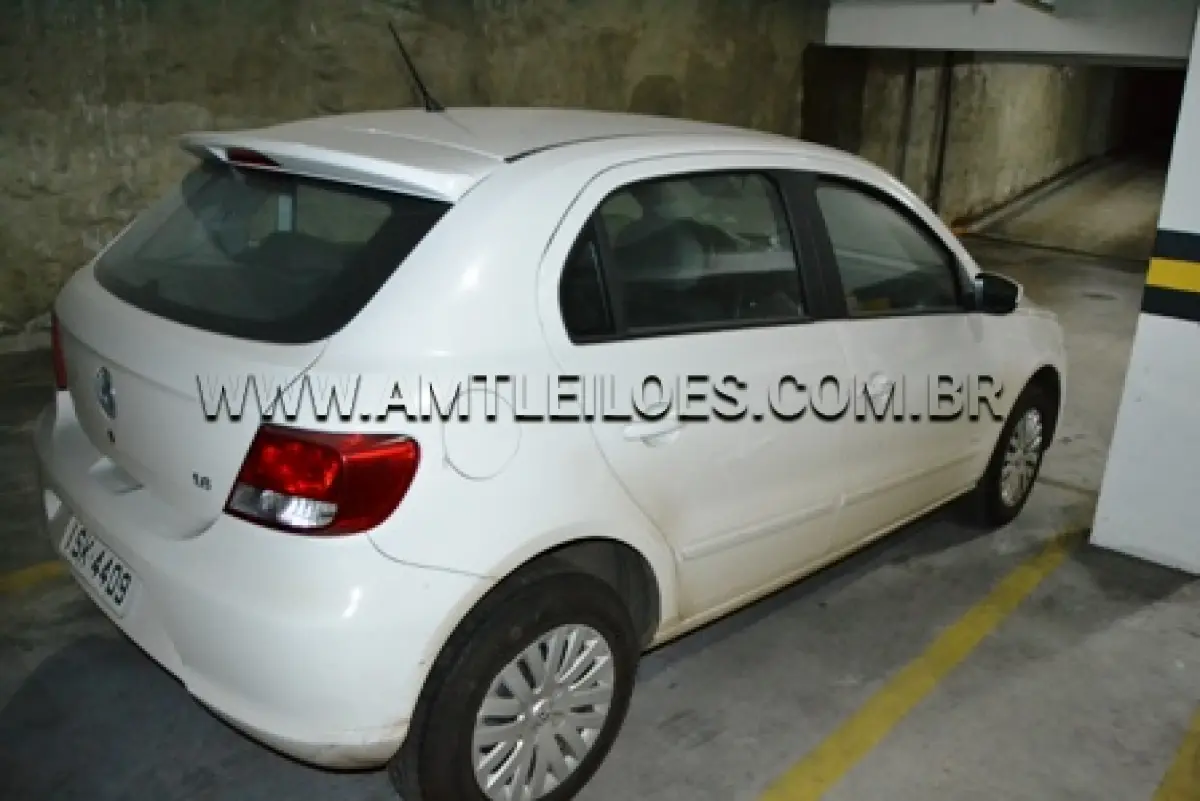 LOTE 003 - MARCA/MODELO: VW/GOL 1.6 PLACA: ISK 4409  CHASSI: 9BWAB05U8CP061625 RENAVAM: 00371173965 FABRICAÇÃO/MODELO: 2011/2012 COR: BRANCA  COMBUSTÍVEL: ÁLCOOL/GASOLINA