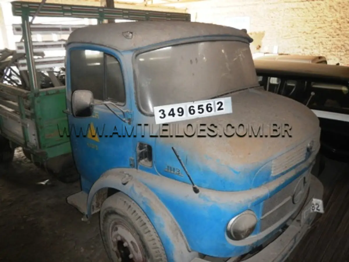 LOTE 004 - MARCA/MODELO: MERCEDES BENZ/ MOD. L11/42 PLACA: IJF 3182 - CHASSI: 34403214007271 FABRICAÇÃO/MODELO: 1970 COR: AZUL – COMBUSTÍVEL: DIESEL - UL DNIT PELOTAS