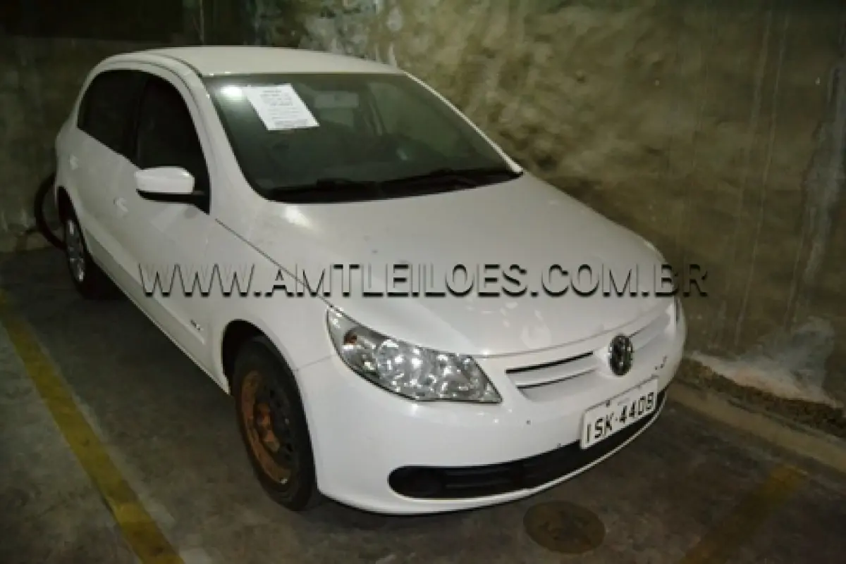 LOTE 001 - MARCA/MODELO: VW/GOL 1.6 PLACA: ISK 4408  CHASSI: 9BWAB05U1CP084776 RENAVAM: 00371173191 FABRICAÇÃO/MODELO: 2011/2012 COR: BRANCA  COMBUSTÍVEL: ÁLCOOL/GASOLINA