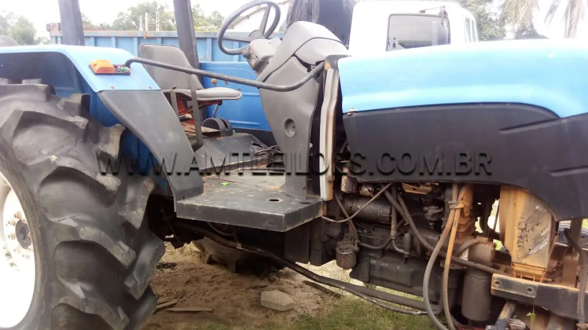LOTE 005 - TRATOR NEW HOLLAND TL 75 - E 4X2