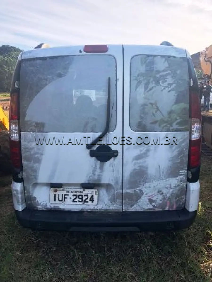 LOTE 005 - AUTOMÓVEL DOBLO, MARCA FIAT, MODELO ESSENCE 1.8, ANO DE FABRICAÇÃO 2012, MODELO 2013, PLACA: IUF 2924