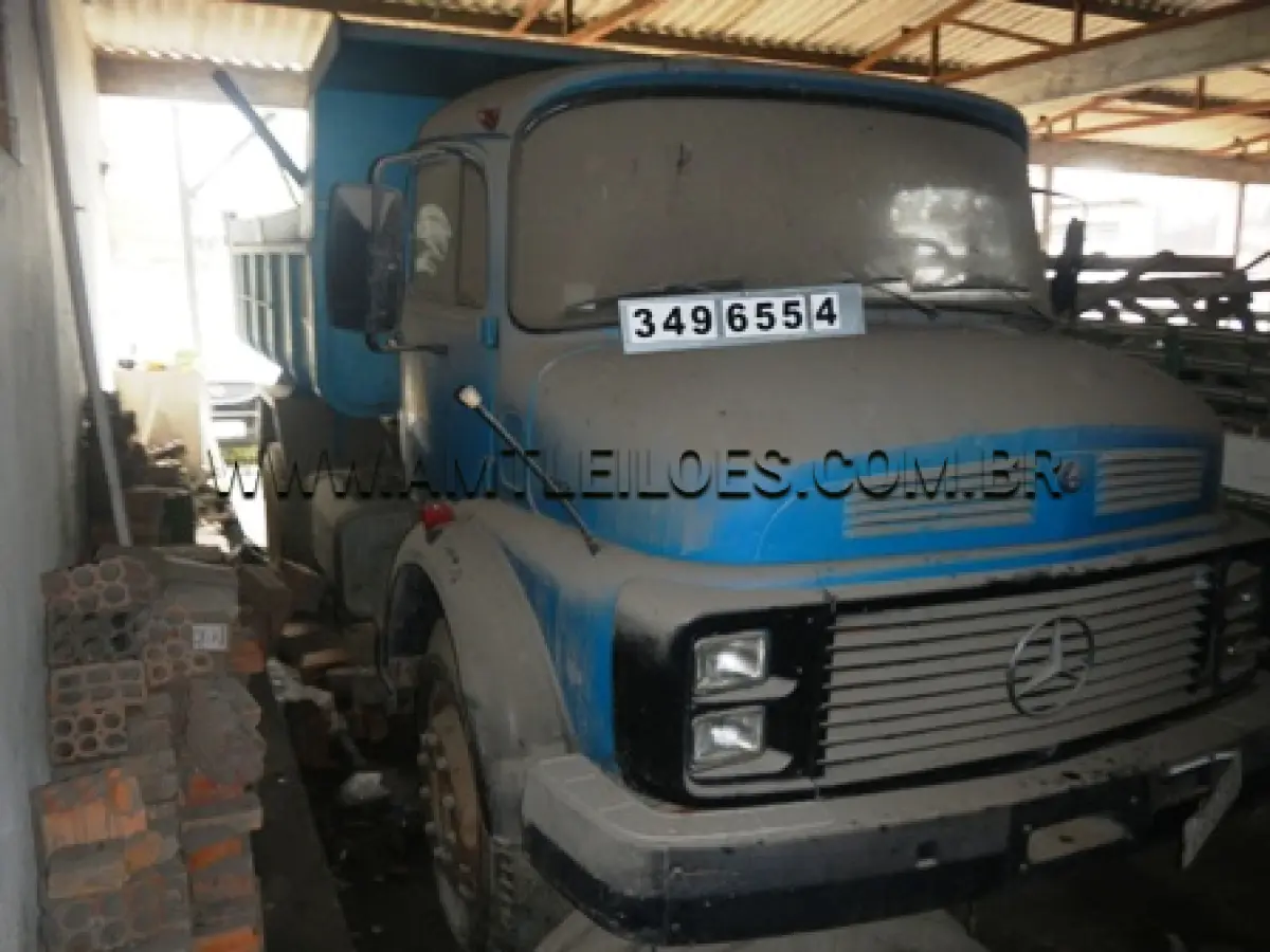 LOTE 005 - MARCA/MODELO: MERCEDES BENZ/ MOD. LK-1313 PLACA: IIP 2789 - CHASSI: 9BM345021GB730428  FABRICAÇÃO/MODELO: 1986 COR: AZUL  – COMBUSTÍVEL: DIESEL - UL DNIT PELOTAS