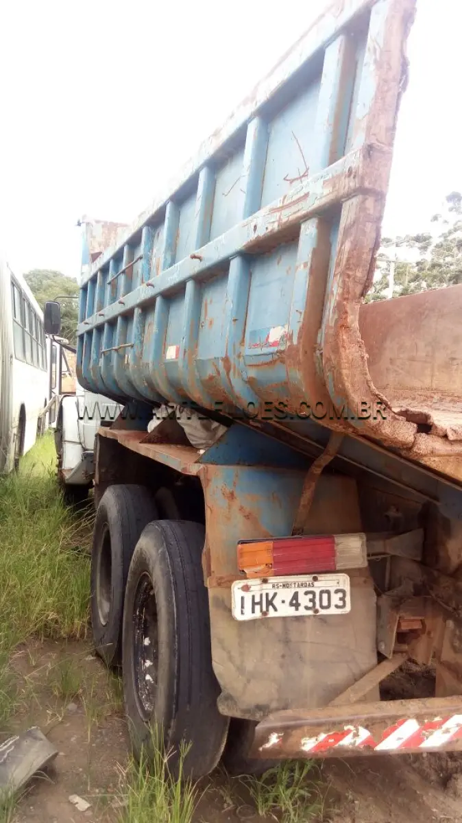 LOTE 004 - CAMINHÃO CAÇAMBA 1618, PLACAS IHK 4303, ANO 1993