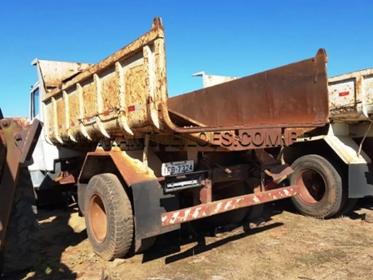 LOTE 007 - Caminhão, Marca MERCEDEZ BENZ, modelo LK 1618, ano de fabricação 1991, modelo 1992, chassi nº 9BM386043MB923235, cor branca, Placa IFB 7324, RENAVAM 00571953328