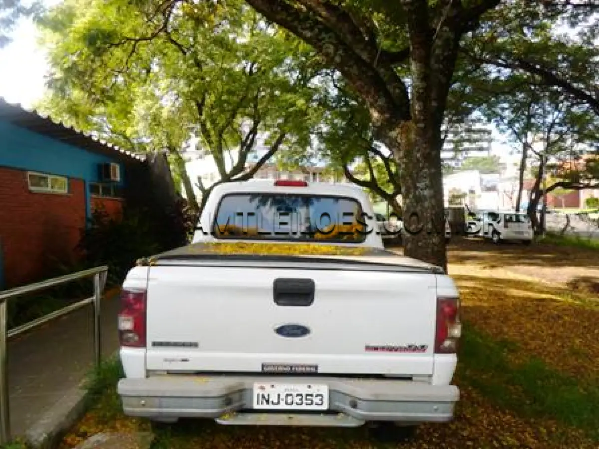 LOTE 001 - MARCA/MODELO: I/FORD RANGER XL 13P PLACA: INJ 0353 - CHASSI: 8AFER13P37J006057 FABRICAÇÃO/MODELO: 2006/2007 COR: BRANCA – COMBUSTÍVEL: DIESEL - UL DNIT URUGUAIANA