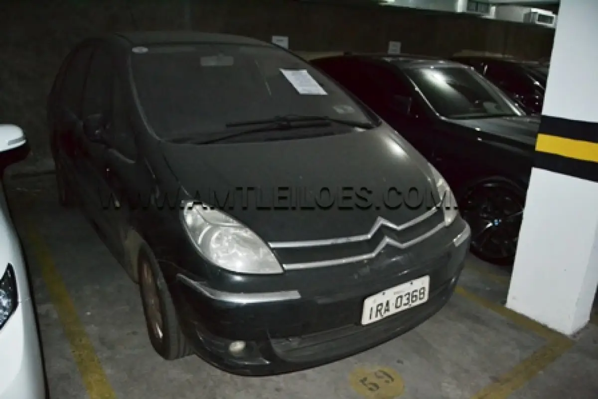 LOTE 002 - MARCA/MODELO: CITROEN/PICASSO II20EXCA PLACA: IRA 0368  CHASSI: 935CHRFNYBB516586 RENAVAM: 00227875230 FABRICAÇÃO/MODELO: 2010/2011 COR: PRETA  COMBUSTÍVEL: GASOLINA