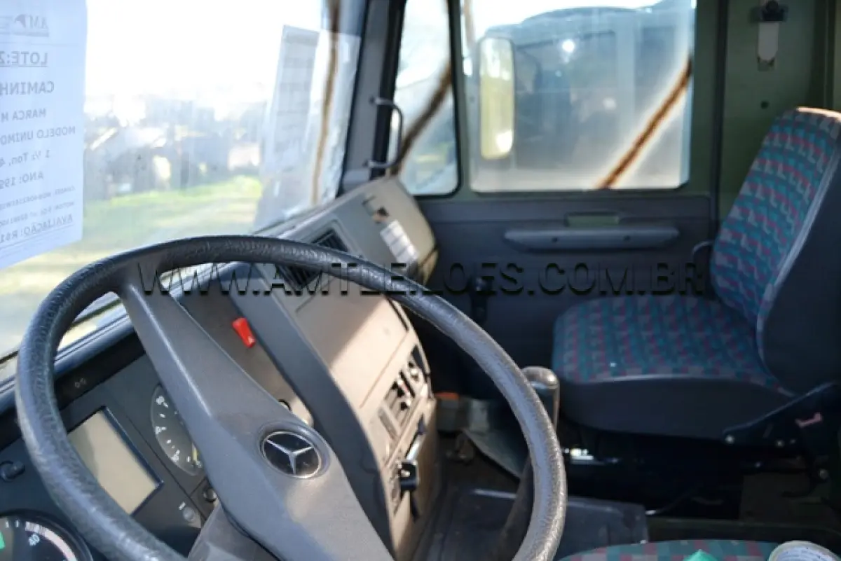 LOTE 022 - MARCA/MODELO:  CAMINHÃO MBB/ UNIMOG 4082, 1 ½ Ton, 4 x 4 ANO: 1999 CHASSI: WDB4082161W193681 MOTOR: 5 Cil. nº 0298110049507