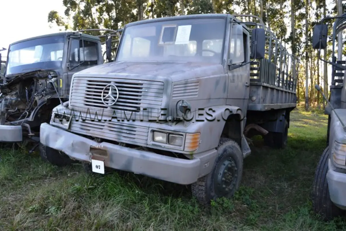 LOTE 007 - MARCA/MODELO:  CAMINHÃO MBB/ LA1418/51, 05 Ton, 4 x 4 ANO: 1992 CHASSI: 9BM384114MB934381 MOTOR: MBB 6 Cil. nº 376962-10-124416