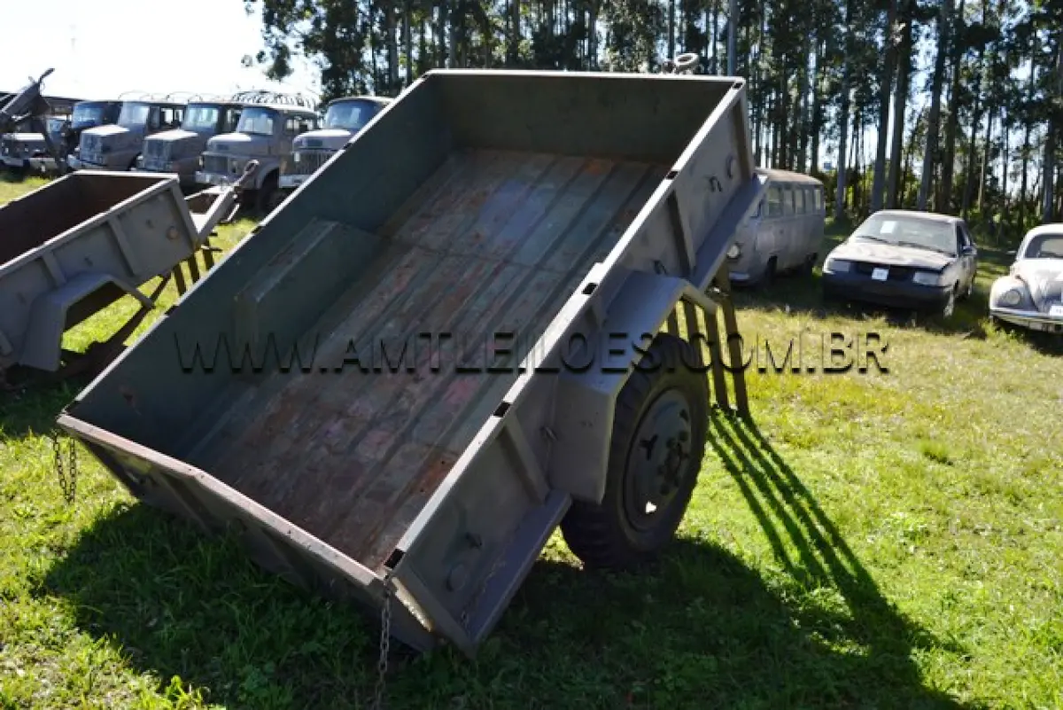 LOTE 047 - REBOQUE, CARGA, EMP G, MARCA AGR/MODELO M1C1, 3/4 Ton, 2 RODAS ANO: 1981 CHASSI: 340608200049