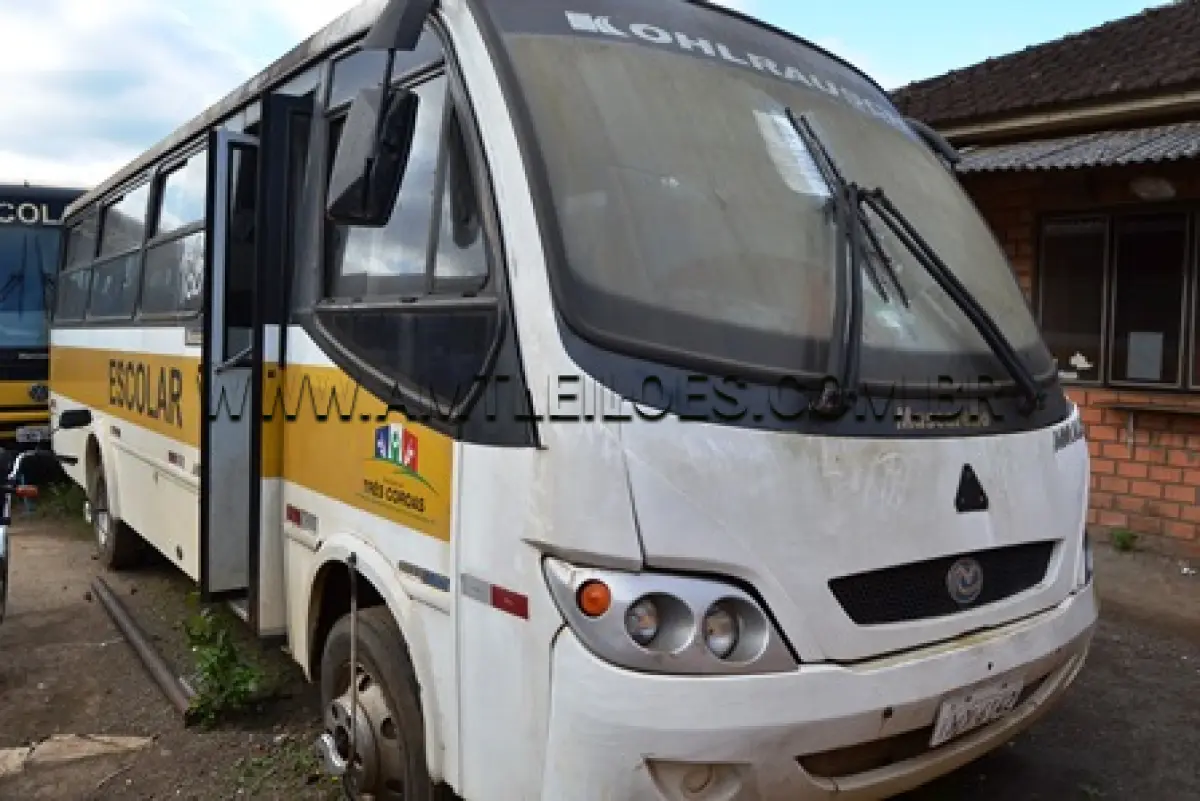 LOTE 008 - ÔNIBUS  AGRALE/GRANMINI,  PLACA: IMX 6142, ANO/MOD: 2005/2006