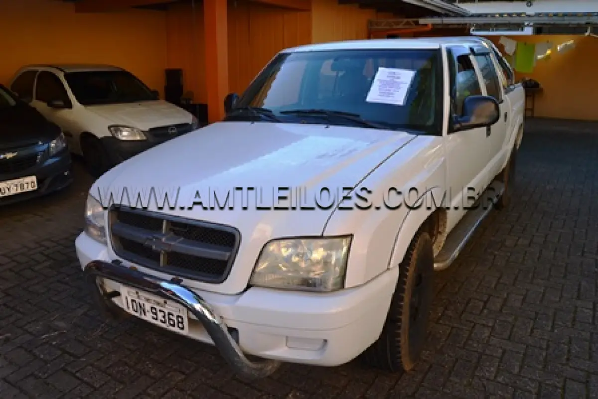 LOTE 010