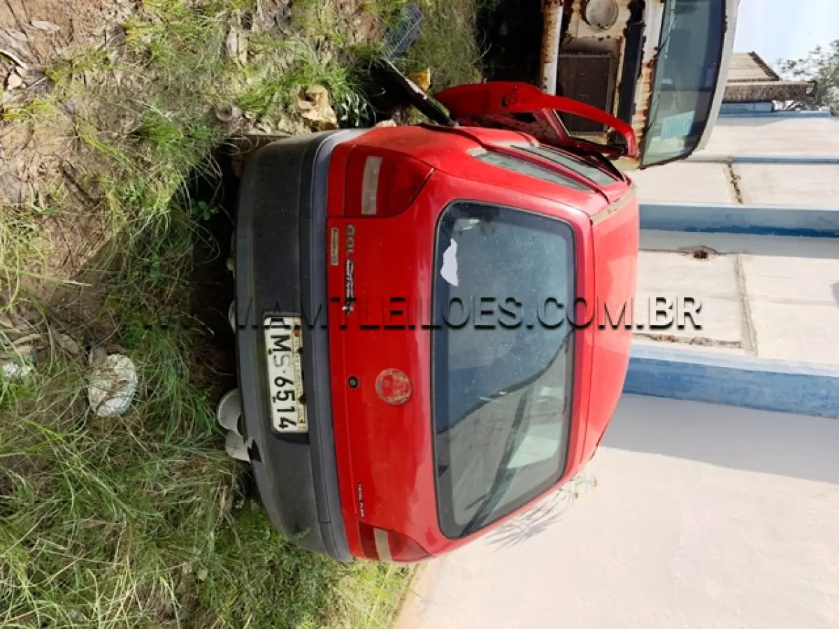 LOTE 025 - MARCA/MODELO: VW/GOL CITY 1.0 PLACAS: IMS 6514 ANO: 2005 – COR: VERMELHA CHASSI: 9BWCA05X95T200600 RENAVAM: 866900225