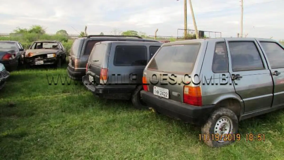 LOTE 031 - SUCATAS: VW/GOL S, ANO: 1981/1981, PLACA: IBS3484, 
GM/OMEGA SUPREMA GLS, ANO: 1996/1996, PLACA: EQK4444, GM/KADETT IPANEMA SL (+), ANO: 1992/1993, PLACA: IFQ9262; FIAT/UNO MILLE EX (+), ANO: 1998/1998, PLACA: IHK2422