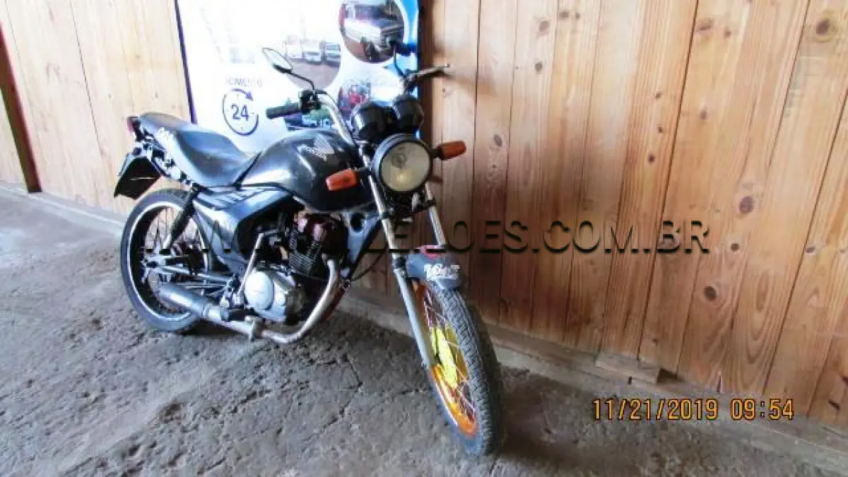 LOTE 009 - MARCA/MODELO: HONDA/CG 125 FAN KS; ANO: 2010/2010