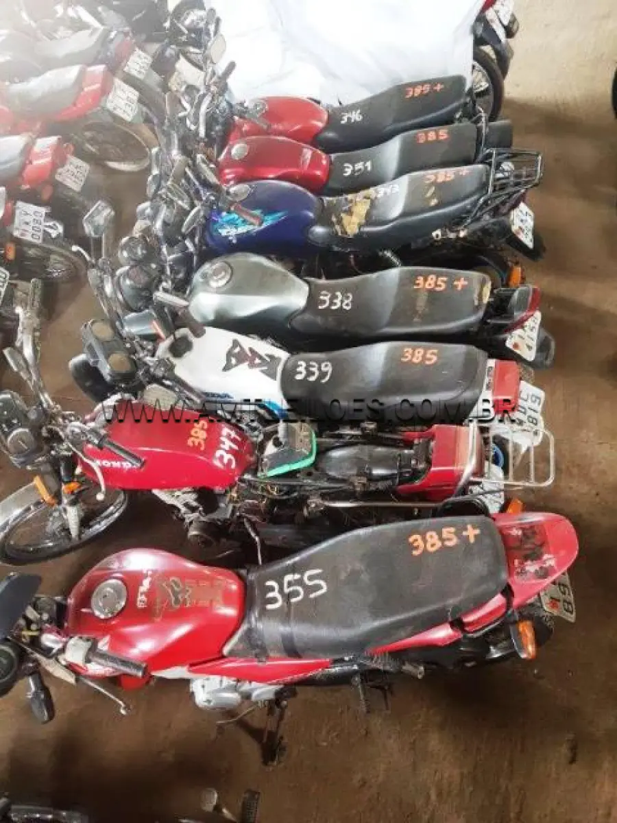 LOTE 385 - SUCATAS: HONDA/CG 125 TITAN KS (+), ANO: 2002/2002, PLACA: IKP4158; HONDA/CG 150 TITAN KS (+), ANO: 2004/2004, PLACA: ILY8910; HONDA/CG 125 TITAN KSE (+), ANO: 2002/2002, PLACA: AKF2973; HONDA/CG 125, ANO: 1987/1988, PLACA: IFU6444; HONDA/CG 125 FAN (+), ANO: 2007/2008, PLACA: IOD5951; HONDA/CG 125, ANO: 1984/1984, PLACA: IFX3867, YAMAHA/YBR 125E, ANO: 2007/2008, PLACA: IOL2416