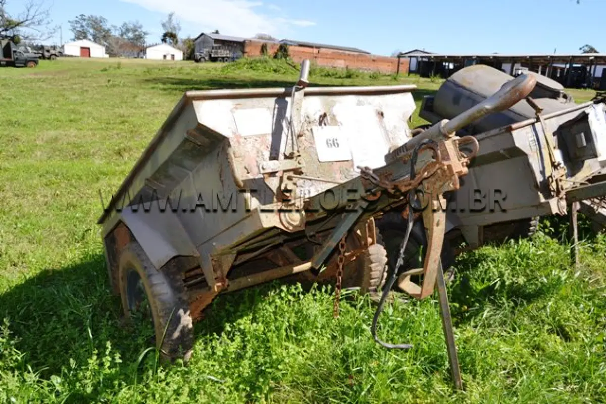LOTE 066 - REBOQUE, VTNE CARGA ANFÍBIA/ MARCA SANVAS, MODELO MK 250W, ¼ Ton, 2 RODAS ANO: 1974 CHASSI: 062075