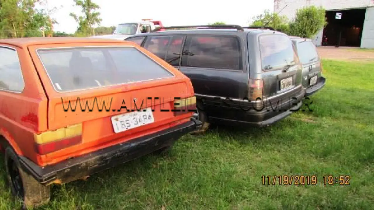 LOTE 031 - SUCATAS: VW/GOL S, ANO: 1981/1981, PLACA: IBS3484, 
GM/OMEGA SUPREMA GLS, ANO: 1996/1996, PLACA: EQK4444, GM/KADETT IPANEMA SL (+), ANO: 1992/1993, PLACA: IFQ9262; FIAT/UNO MILLE EX (+), ANO: 1998/1998, PLACA: IHK2422