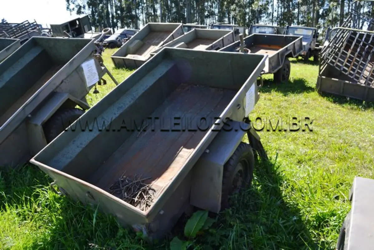 LOTE 064 - REBOQUE, VTNE CARGA ANFÍBIA/ MARCA SANVAS, MODELO MK 250W, ¼ Ton, 2 RODAS ANO: 1974 CHASSI: 074075