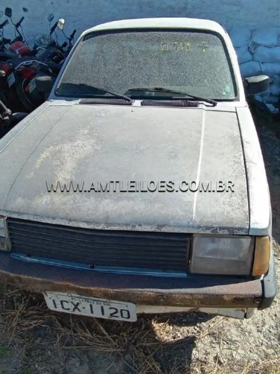 LOTE 549 - SUCATAS: VW/FUSCA 1500, ANO: 1974/1974, PLACA: IFB5356; GM/MONZA SL/E (+), ANO: 1985/1986, PLACA: IBP8669; GM/CHEVETTE SL (+), ANO: 1985/1986, PLACA: ICX1120; FIAT/UNO MILLE (+), ANO: 1991/1991, PLACA: IED6968; VW/GOL 16V (+), ANO: 1998/1998, PLACA: LZI2291