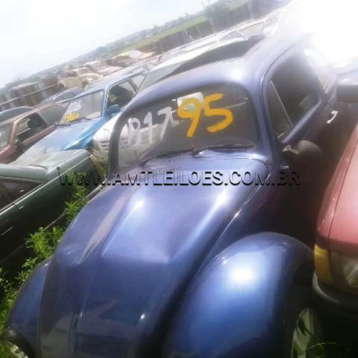 LOTE 095 - SUCATAS: GM/CHEVETTE (+), ANO: 1978/1978, PLACA: IBD8480; VW/LOGUS GL (+), ANO: 1993/1993, PLACA: IBA5335; VW/FUSCA 1300, ANO: 1976/1976, PLACA: IEU6249; GM/CHEVETTE, ANO: 1981/1981, PLACA: ICA3027; VW/POINTER CLI 1.8 (+), ANO: 1995/1995, PLACA: AFK4627