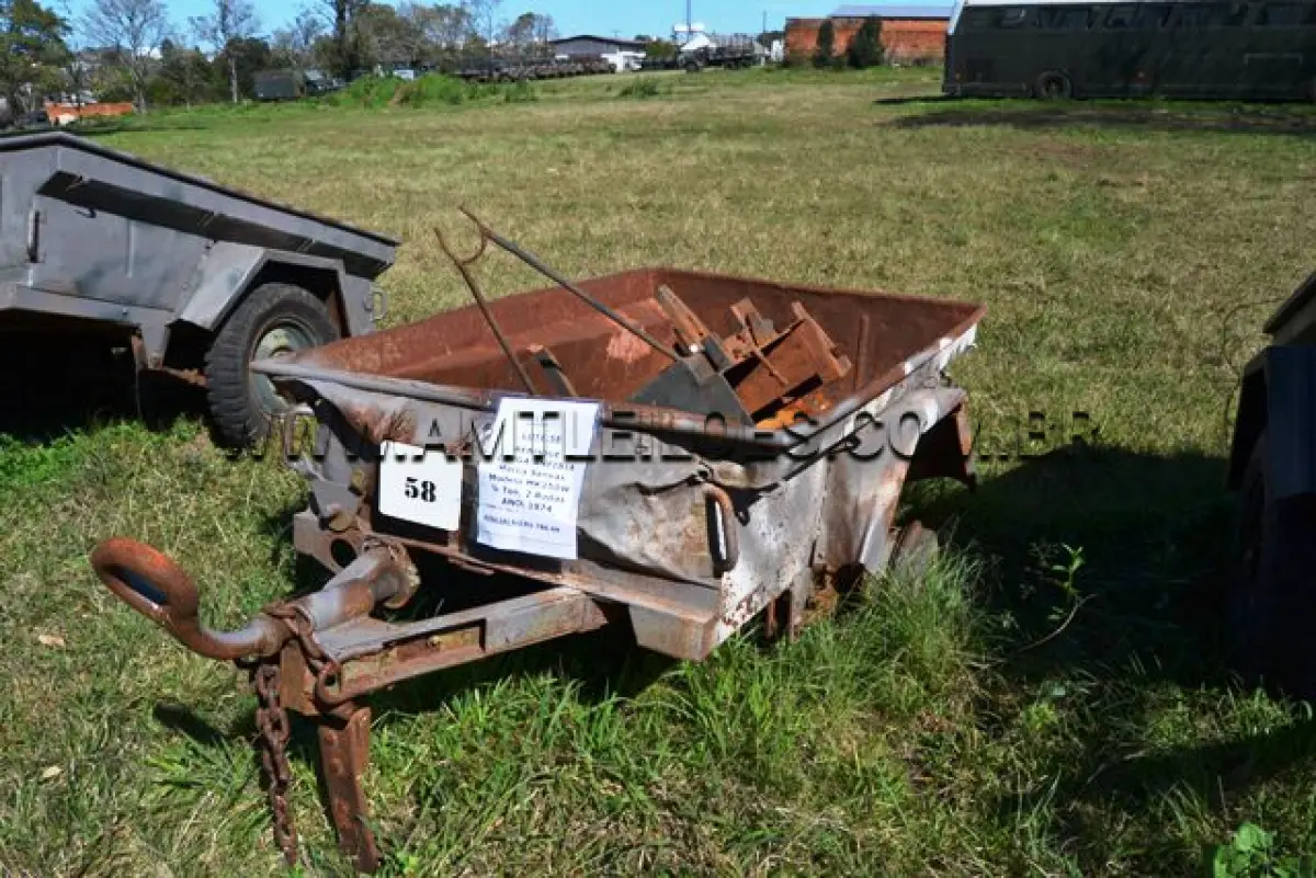 LOTE 058 - REBOQUE, CARGA ANFÍBIA / MARCA SANVAS/MODELO MK250W, ¼ Ton, 2 RODAS ANO: 1974 CHASSI: 03075