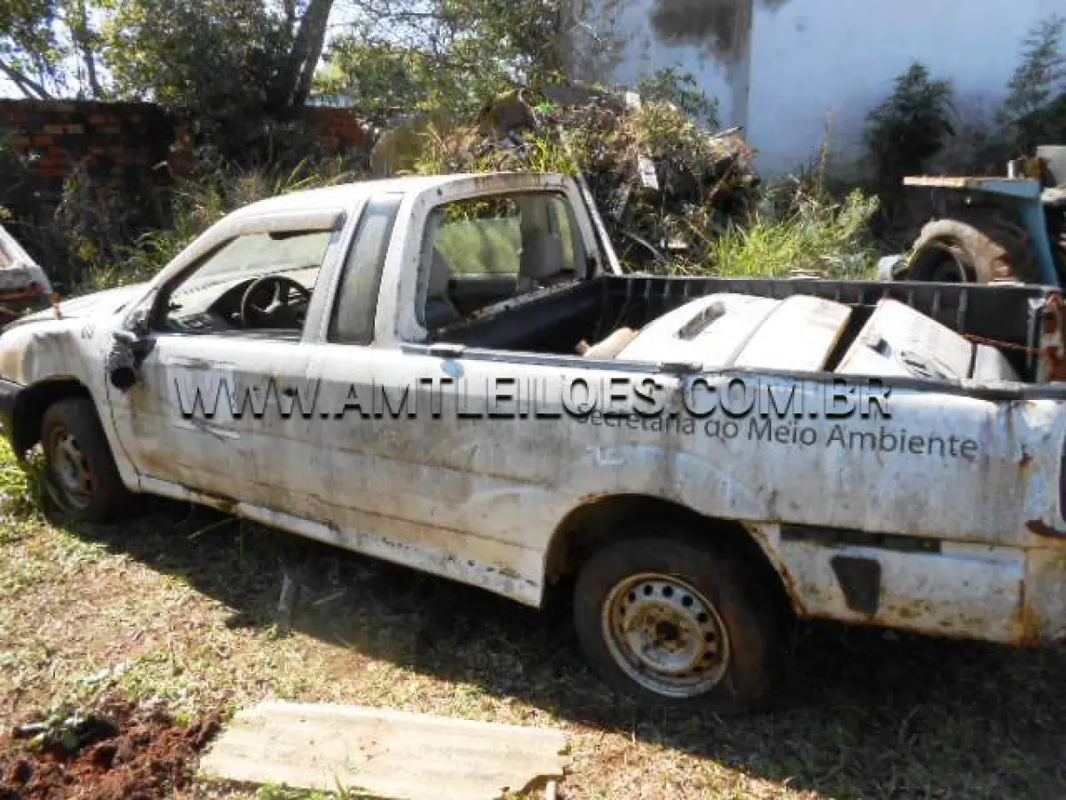 LOTE 020 - MARCA/MODELO: VW/SAVEIRO 1.6; ANO/MODELO: 2002