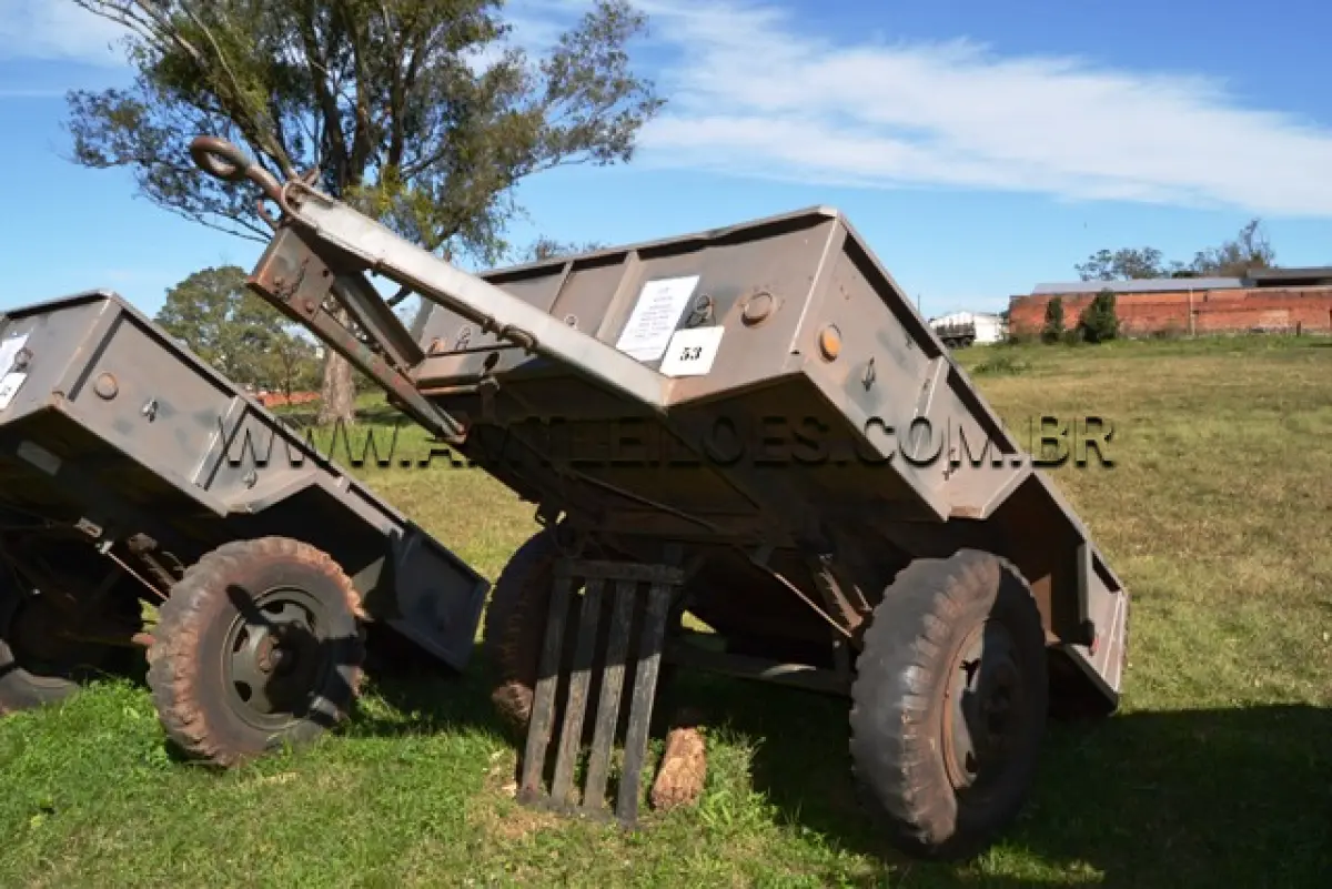 LOTE 053 - REBOQUE, CARGA, EMP G, MARCA AGR /MODELO M1C1, 3/4 Ton, 2 RODAS ANO: 1981 CHASSI: ‘340608200037