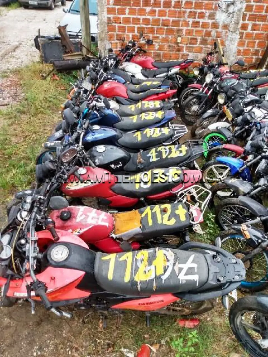 LOTE 112 - SUCATAS: YAMAHA/YBR 125E (+), ANO: 2000/2001, PLACA: IJY1774; SUNDOWN/MAX 125 SED (+), ANO: 2008/2008, PLACA: IOR9432; HONDA/CG 125 TITAN KS (+), ANO: 2000/2000, PLACA: IJN5807; HONDA/CG 125 TITAN KS (+), ANO: 2000/2001, PLACA: IJT5040; HONDA/CG 125 TITAN KS (+), ANO: 2003/2004, PLACA: ILQ2190; HONDA/CG 150 TITAN ESD (+), ANO: 2007/2007, PLACA: INP4800; YAMAHA/FACTOR YBR125 ED (+), ANO: 2009/2009, PLACA: IPS2827; I/SHINERAY XY 250 5 (+), ANO: 2014/2014, PLACA: IVU6002