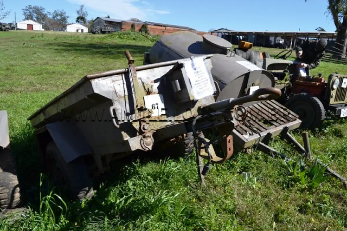 LOTE 067 - REBOQUE, VTNE CARGA ANFÍBIA/ MARCA SANVAS, MODELO MK 250W, ¼ Ton, 2 RODAS ANO: 1974 CHASSI: 075075