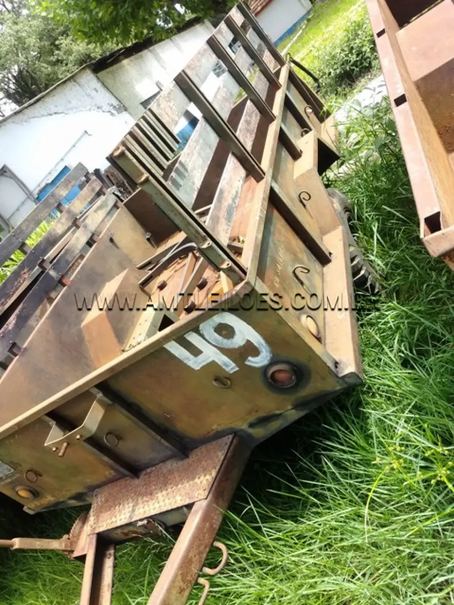 LOTE 049 - REBOQUE CARGA EMP GE 11660 3/4T 2R RODOVIÁRIA 1977