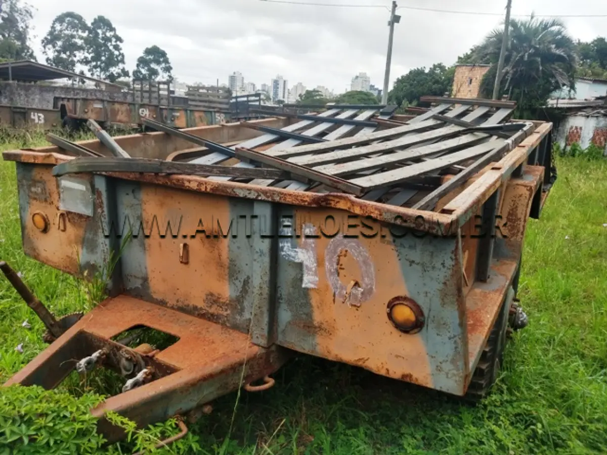 LOTE 040 - REBOQUE CARGA EMP GE FREIO AR COMP 12040 1 1/2T 2r RODOVIÁRIO 1981