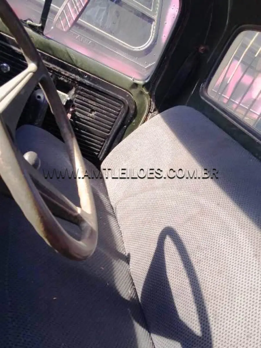 LOTE 016 - MARCA/MODELO: CAMINHÃO FORD/ F14000, 4 x 2
ANO: 1990
CHASSI: 9BFXXXLM5LDB33778                                
MOTOR: nº CL439E902/6