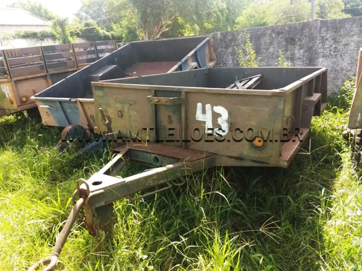 LOTE 043 - REBOQUE CARGA EMP GE 11660 3/4T 2R RODOVIÁRIA 1977