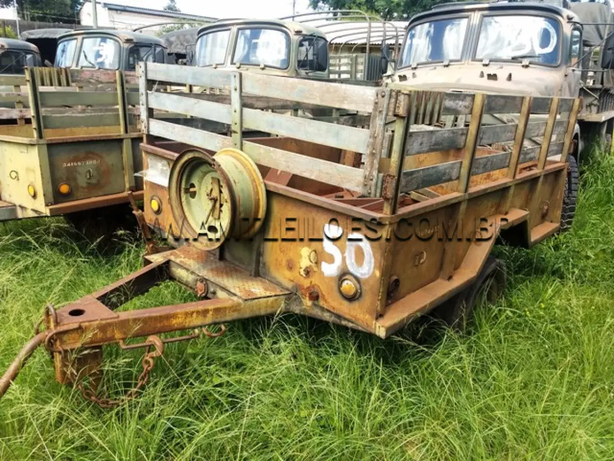 LOTE 050 - REBOQUE CARGA EMP GE 11660 3/4T 2R RODOVIÁRIA 1977
