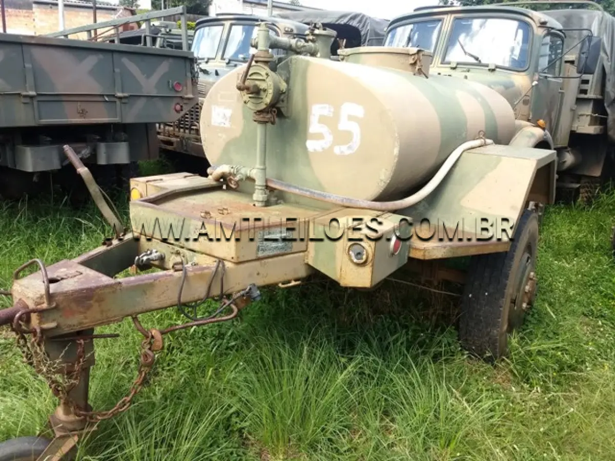 LOTE 055 - REBOQUE CISTERNA ÁGUA FREIO AR COMP 65681 1500L 2R SANVAS 1976