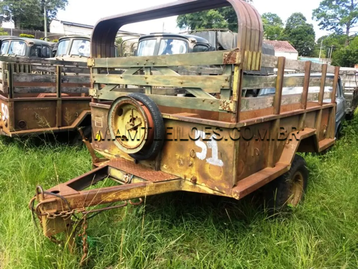 LOTE 051 - REBOQUE CARGA EMP GE 11660 3/4T 2R RODOVIÁRIA 1977