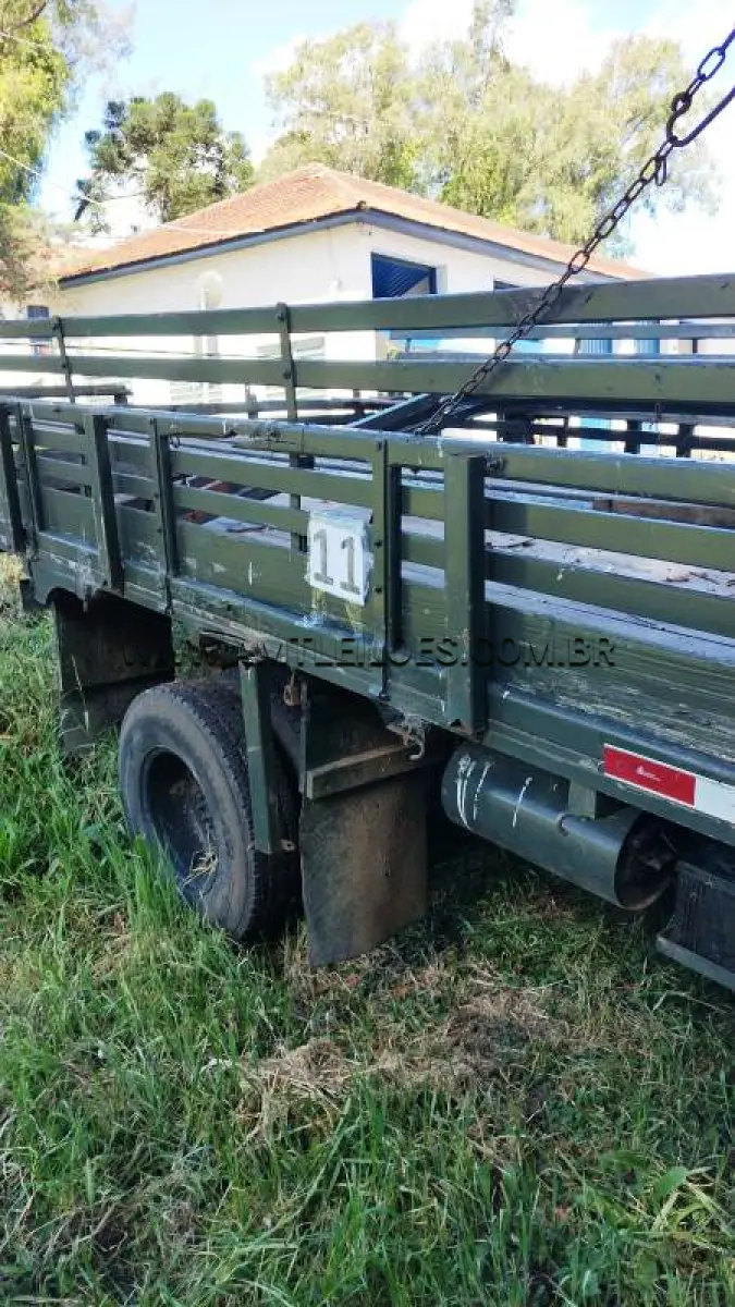 LOTE 011 - MARCA/MODELO: EMP GE 1800D RD 2T 4X2 AGRALE 