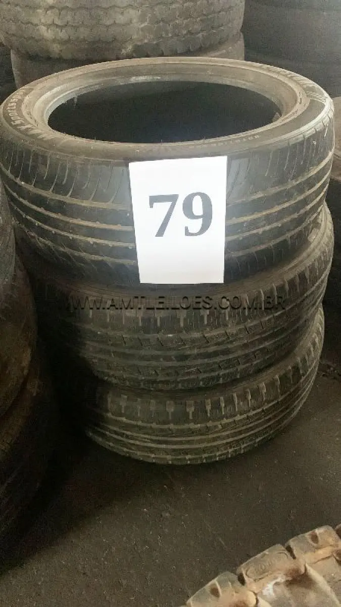 LOTE 079 - MARCA/MODELO: 02 PNEUS 245/50 R20 ; 01 PNEU 245/45 R18