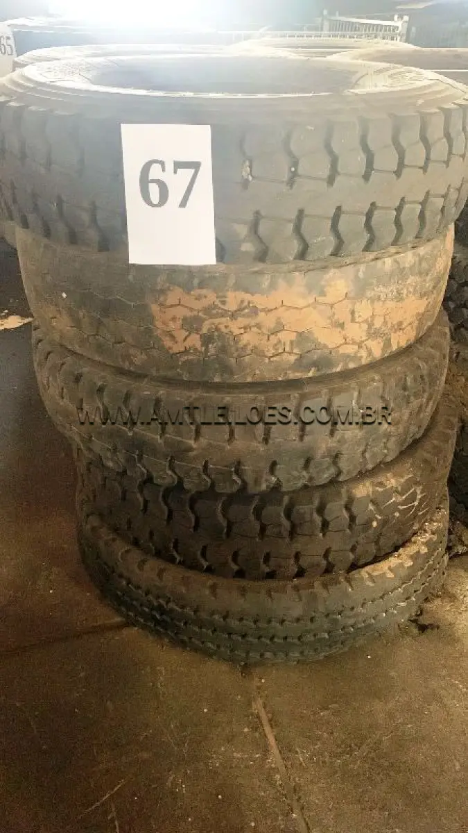 LOTE 067 - MARCA/MODELO: 10 PNEUS 10.00 R20
