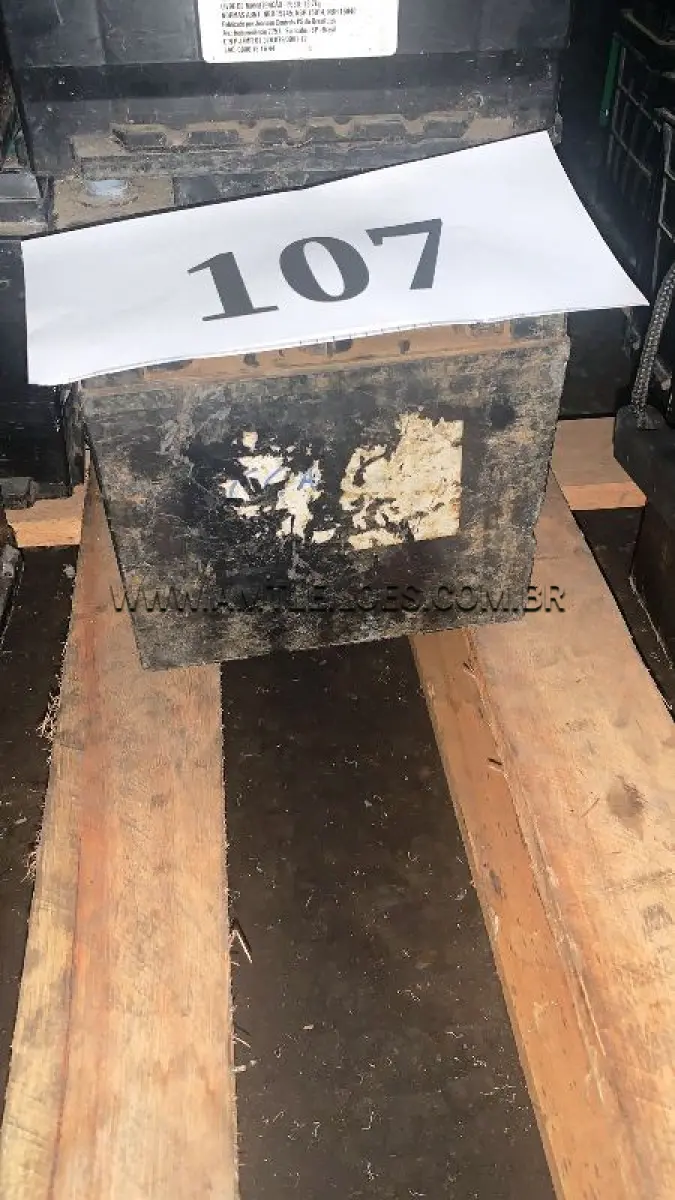 LOTE 107 - MARCA/MODELO: 01 BATERIA 31AH 12V