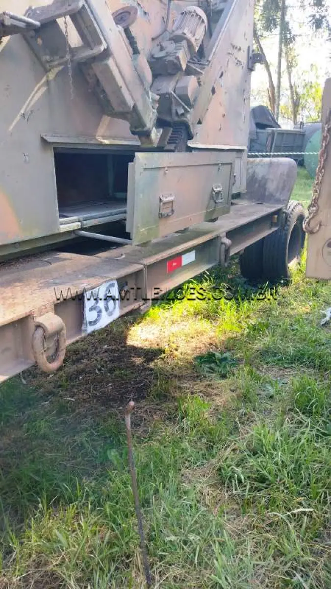 LOTE 036 - MARCA/MODELO: PLAT L RETO AUTOCARREGANTE 18T 4R BISELLI 