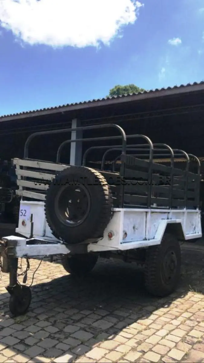 LOTE 052 - MARCA/MODELO: CARGA EMP GE FREIO AR COMP 12040 1 ½ TON 2R RODO 