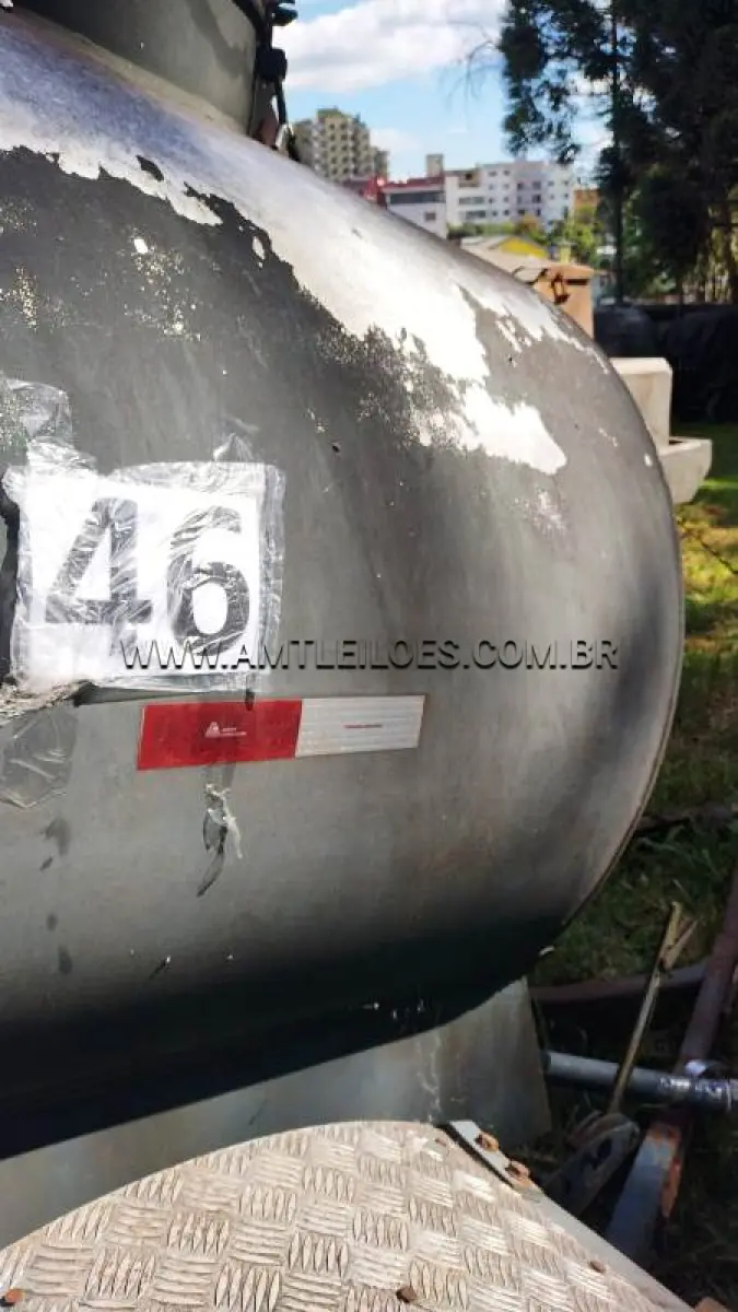 LOTE 046 - MARCA/MODELO: CISTERNA ÀGUA 1500L 2R RANDON