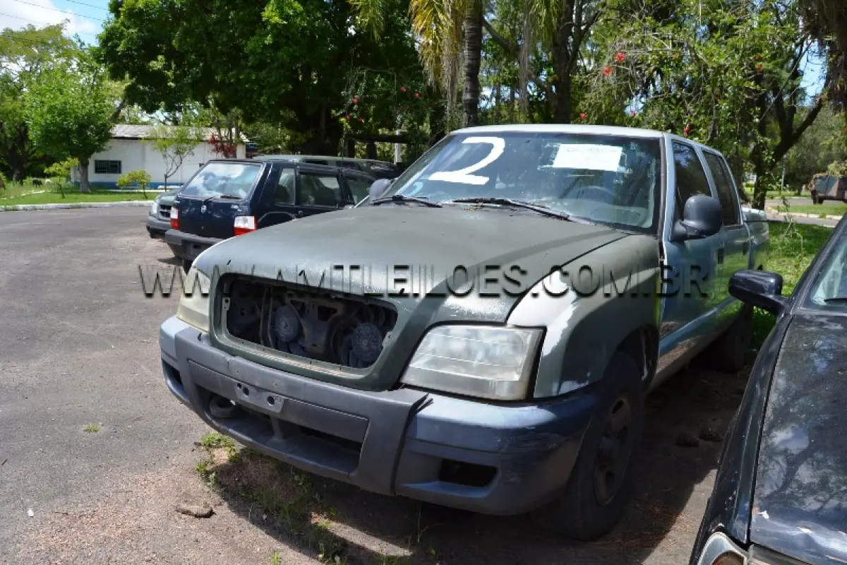 LOTE 002 - MARCA/MODELO: CAMINHONETE CABINE DUPLA GM S10, COLINA