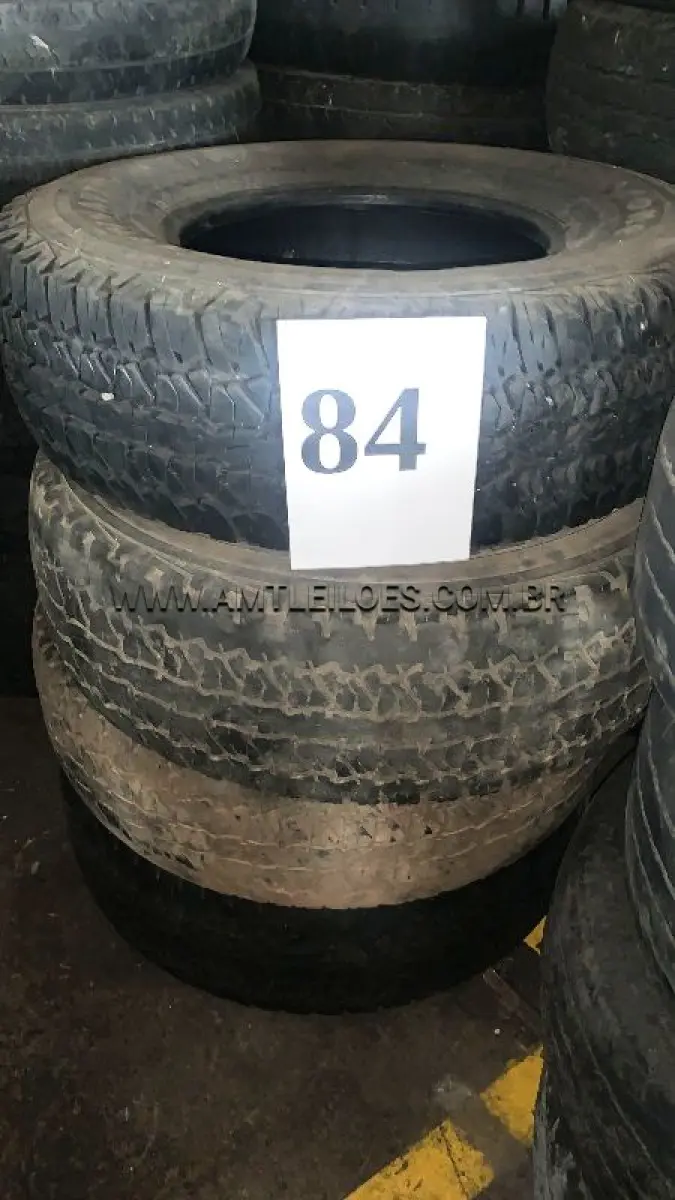 LOTE 084 - MARCA/MODELO: 04 PNEUS 265/75 R16