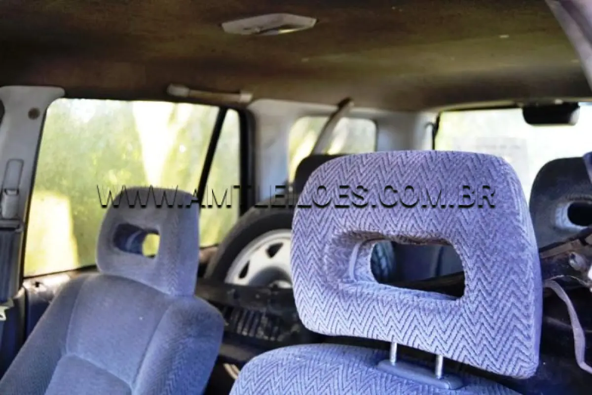 LOTE 011 - SUCATA: Espécie: AUTOMÓVEL, HONDA / CR-V 2.4 EXL AT, COM EMPLACAMENTO DO EXTERIOR PARAGUAI, Placa: ALA-757, Ano/Mod.: 1998, Cor: Azul.