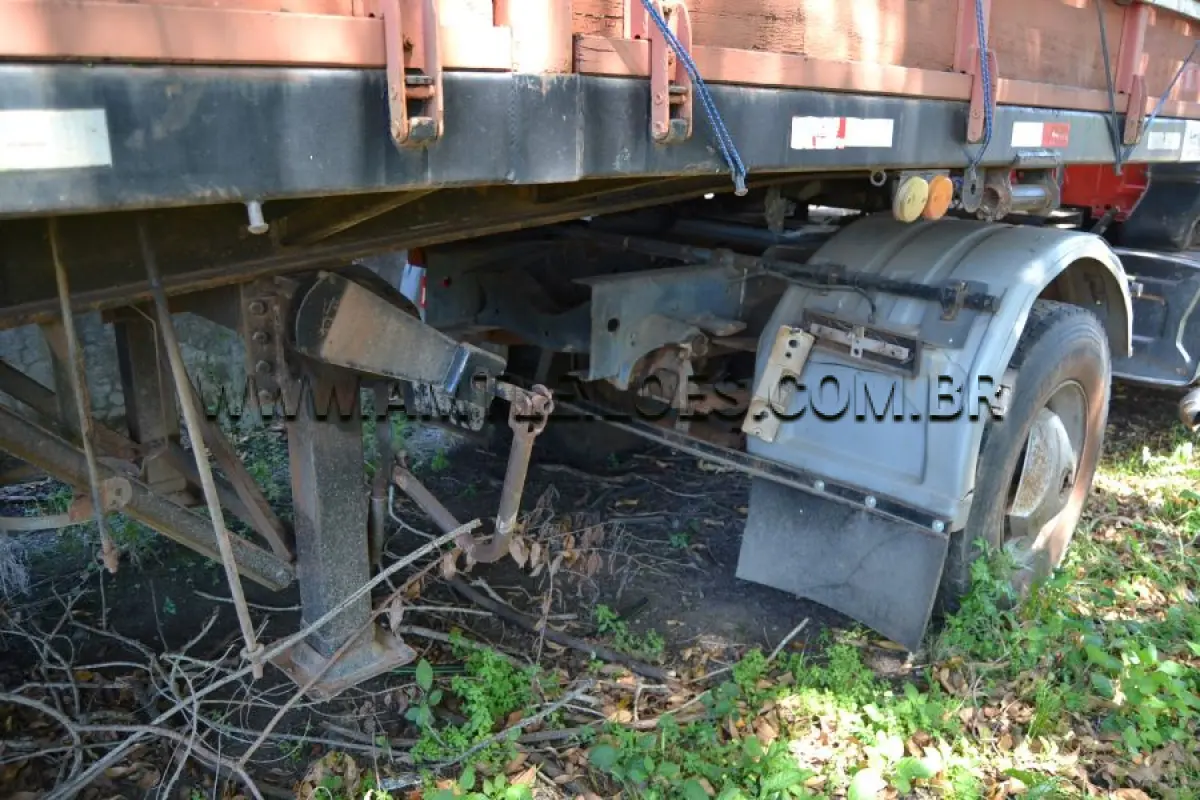 LOTE 012 - CARRETA CARGA,  RANDON/SR CA,  Placa: AHP6847, UF: MS; Ano: 1998;  Cor: Vermelha, RENAVAM: 692726136;  Chassi: 9ADG1243WWM135835.