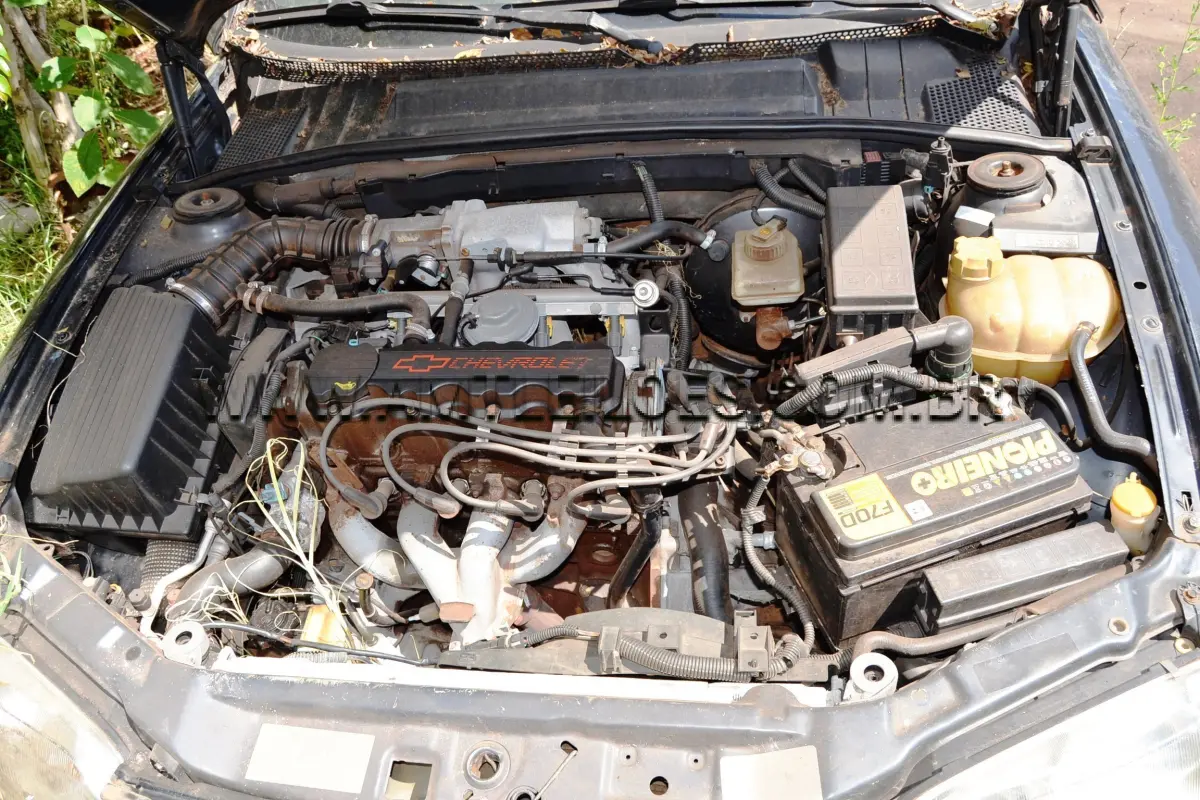 LOTE 020 - Espécie: PASSAGEIRO / Marca: GM / Modelo: VECTRA GLS / Placa: CKY9196 / Ano fabricação: 1999 / Ano modelo: 1999 / Cor: PRETA / Chassi: 9BGJK19H0XB547867 / Motor: JU0064237 / Renavam: 725581468